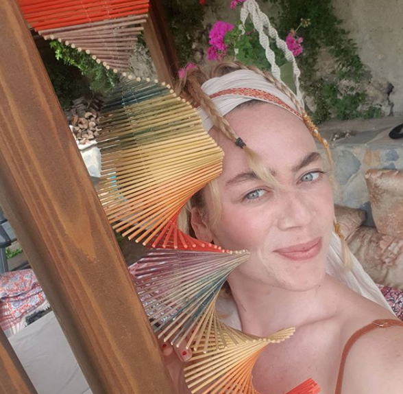 Demet Evgar acı haberi duyurdu! Duygusal not görenleri hüzünlendirdi - Resim: 2