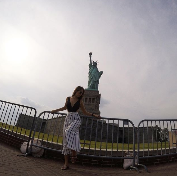 Biri gitti diğeri geldi! Beşiktaş'ın yeni yengesi Enzo Roco'nun sevgilisi Leticia Ribeiro - Resim: 4