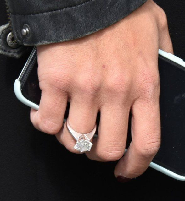 Öykü Çelik İsmail Berhan ayrıldı Survivor'dan gelir gelmez yüzüğü takmıştı - Resim: 2