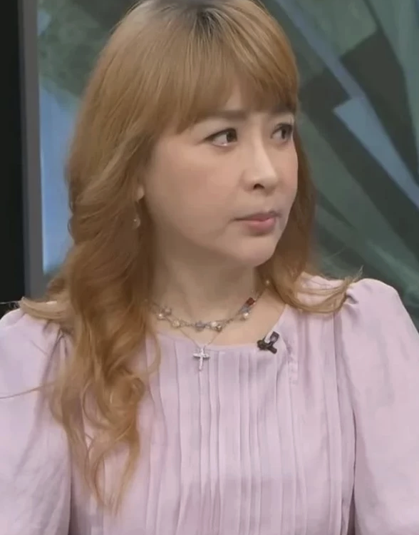 Ünlü oyuncuya büyük ihanet! Eşi ve annesinden öyle bir darbe yedi ki... - Resim: 4