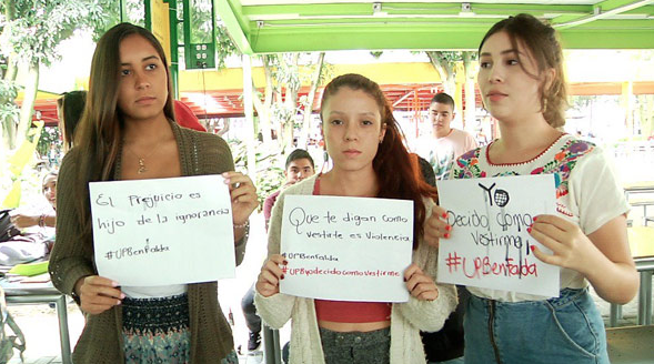 Üniversitede mini etek depremi! - Resim: 4