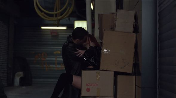 Dizideki sevişme sahnelerini ailesine izletmedi - Resim: 3