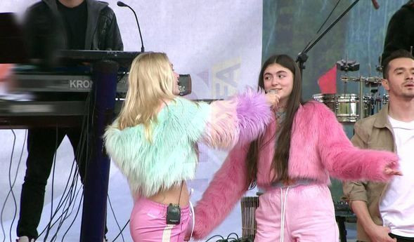 Kazancı dudak uçuklatan Aleyna Tilki bakın kazancını nasıl harcıyor? - Resim: 4