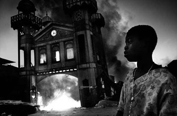 Zulmün portresi böyle sergilendi! - Resim: 2