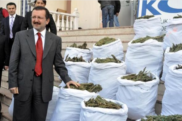 PKK'nın uyuşturucu trafiğine büyük baskın - Resim: 4