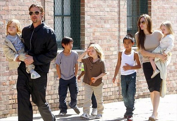Brad Pitt ve Angelina Jolie boşanıyor! - Resim: 2