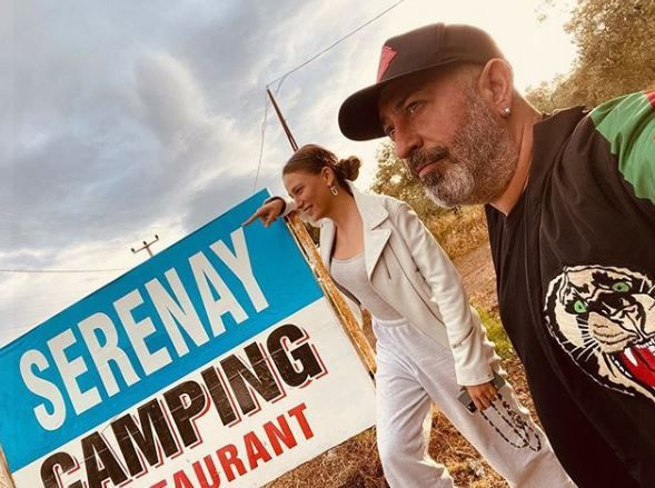 Cem Yılmaz Serenay Sarıkaya havuz pozları çekildi! Mahkeme kararını duyurdu - Resim: 1