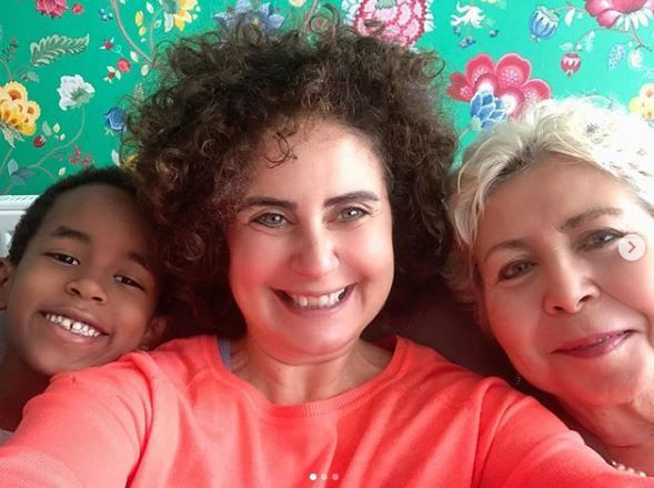 Korona sonrası Türkiye'ye dönen Esra Akkaya: Hiç bu kadar vakit geçirmedik - Resim: 1