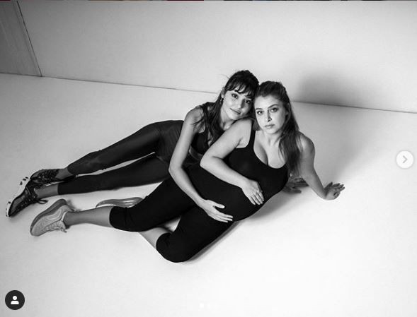 Hande Erçel: 'Tam Zamanlı Teyzecilik' notuyla Aylin Mavi ile pozlarını paylaştı! - Resim: 4