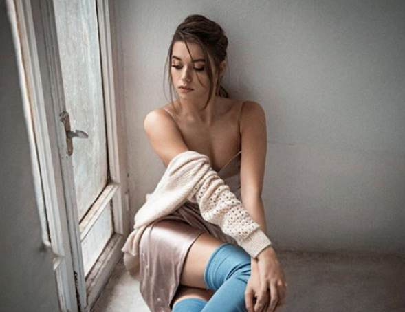 Dizi setinde yasak aşk bombası! Afra Saraçoğlu yüzünden kovuldu - Resim: 2