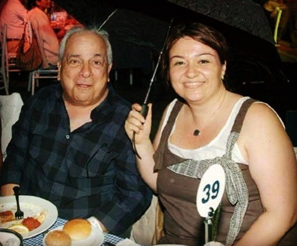 Zeki Alasya'nın eşi Jülide öyle bir paylaşım yaptı ki herkes duygulandı - Resim: 1