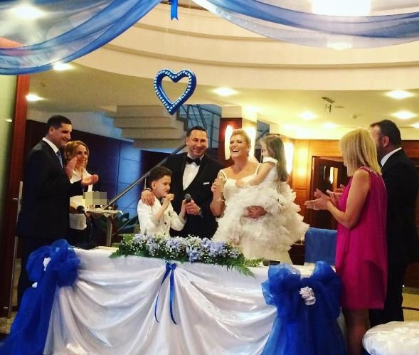 Özge Uzun  3 yıl aradan sonra evlendi - Resim: 2