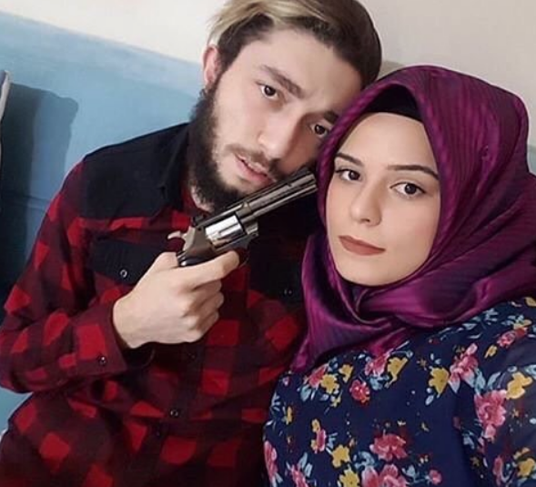 Köpeğini aldı birlikte duşa girdi sonrası sosyal medyayı yıktı geçti - Resim: 4