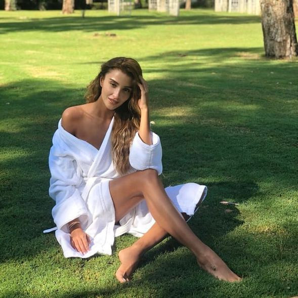 Ünlülerin yeni akımı: Bornozlu paylaşım! - Resim: 1