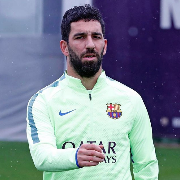 Arda Turan dün ayrıldı bugün aşk bombasını patlattı kiminle birlikte  - Resim: 2