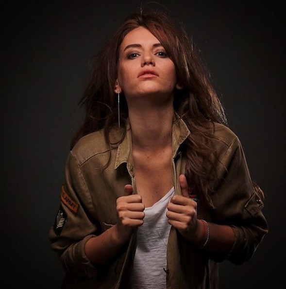 Gizem Kerimoğlu Survivor kızının instagram pozları - Resim: 3