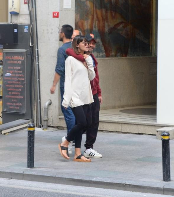 Avlu dizisinin psikopat Heves'i Selen Seyven yeni aşkıyla sarmaş dolaş - Resim: 4