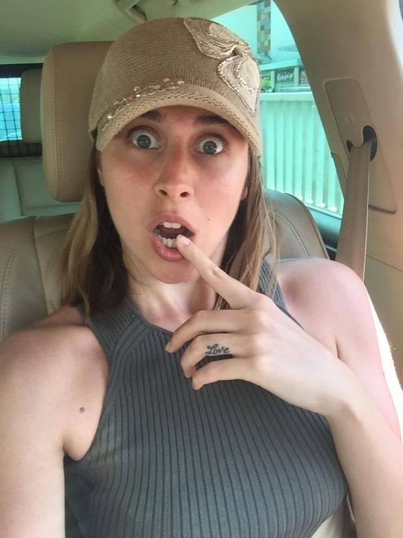 Ecem Karaağaç enerji yüklemesi skandalı sonrası kayıplara karıştı - Resim: 2