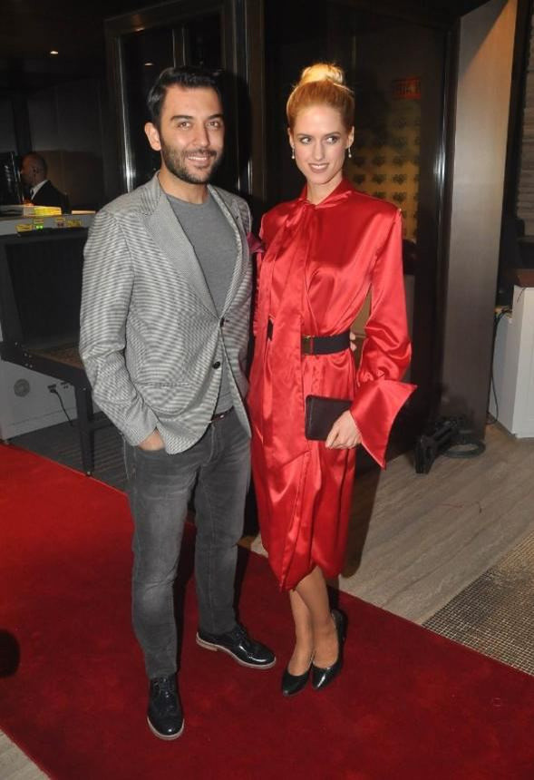 Wilma Elles kaç yaşında nereli eşi Kerem Göğüş ile boşandı mı? - Resim: 0