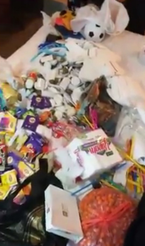 Rus turistin çantasından çıkanlar hayrete düşürdü! - Resim: 2