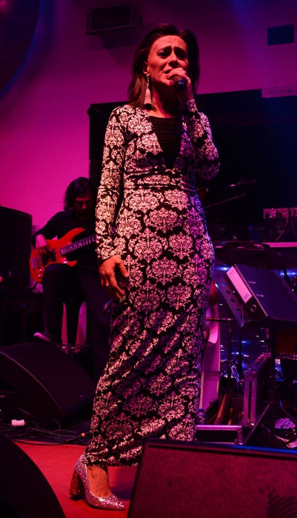 Yıldız Tilbe Umre dönüşü çok değişti! Yeni tarzına bakın - Resim: 4