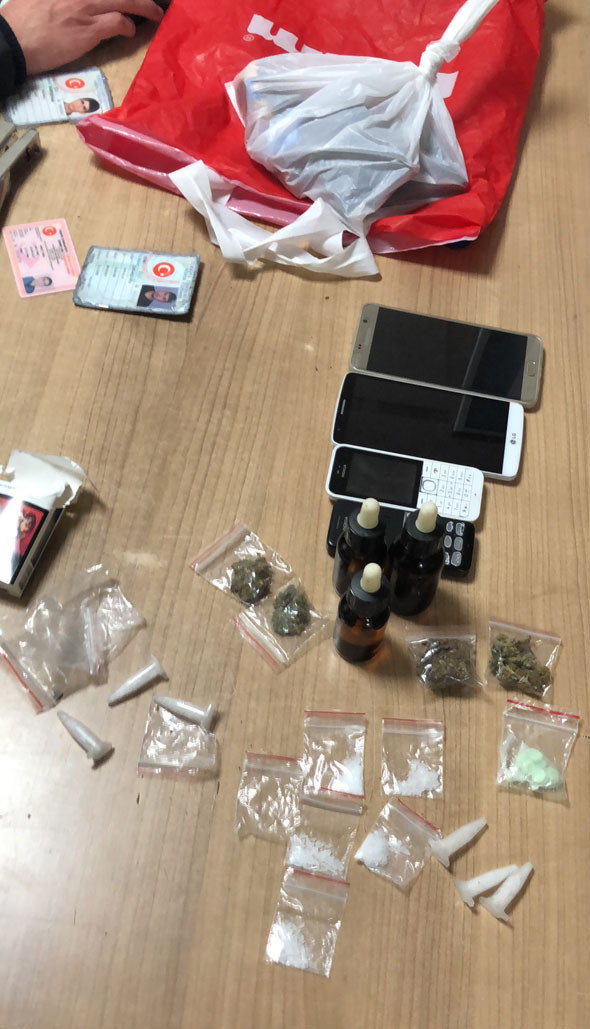 Uyuşturucu tacirleri böyle gözaltına alındı! Teybe dikkat.. - Resim: 2