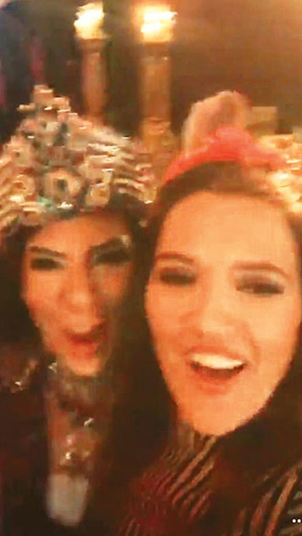 Işın Karaca'nın kına gecesi ünlü akımına uğradı - Resim: 2