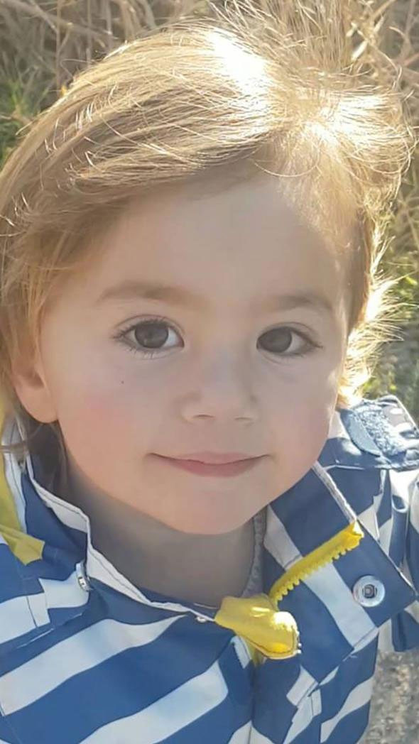 Özgü Namal'ın oğlu kocaman oldu! Şimdiki haline bakın - Resim: 4