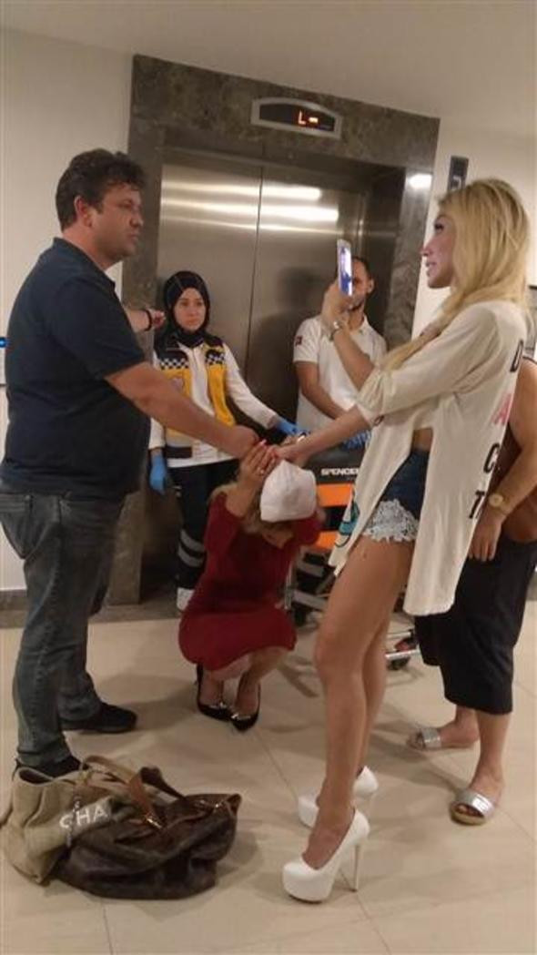 İki erkekle aynı rezidansta basılmıştı! Cicişler'in başı belada - Resim: 4