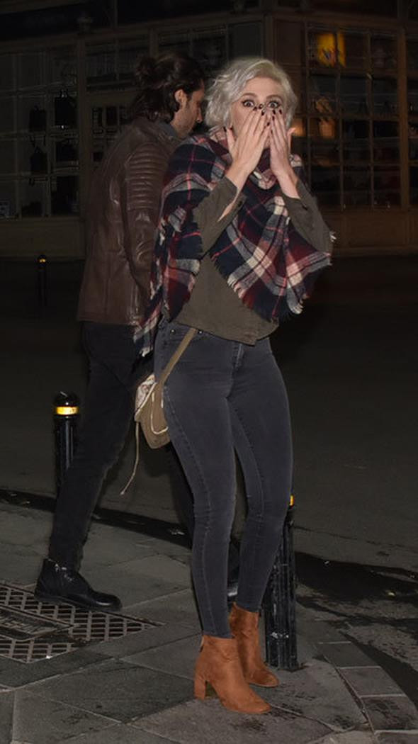 Çapkınlık yaparken basıldı muhabirlere yalvardı! - Resim: 3