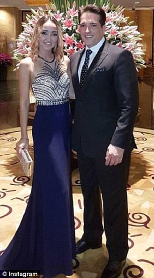 20'inci kattan çırılçıplak yere çakılmıştı! Üçlü cinsel ilişkide bomba itiraf - Resim: 3