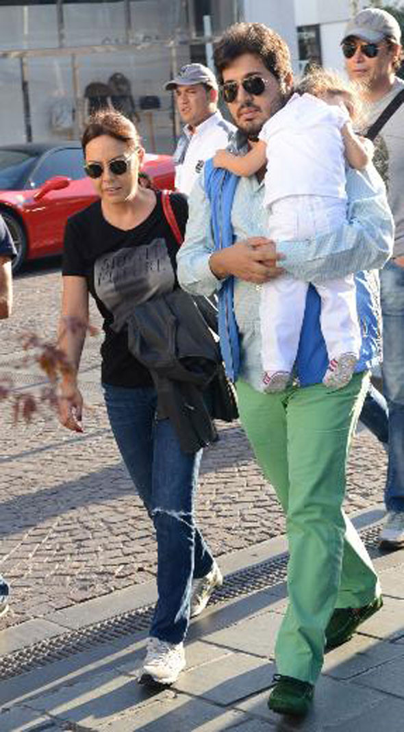 Ebru Gündeş 'kadın'ı affetmedi! Boşanma davası açıyor... - Resim: 4