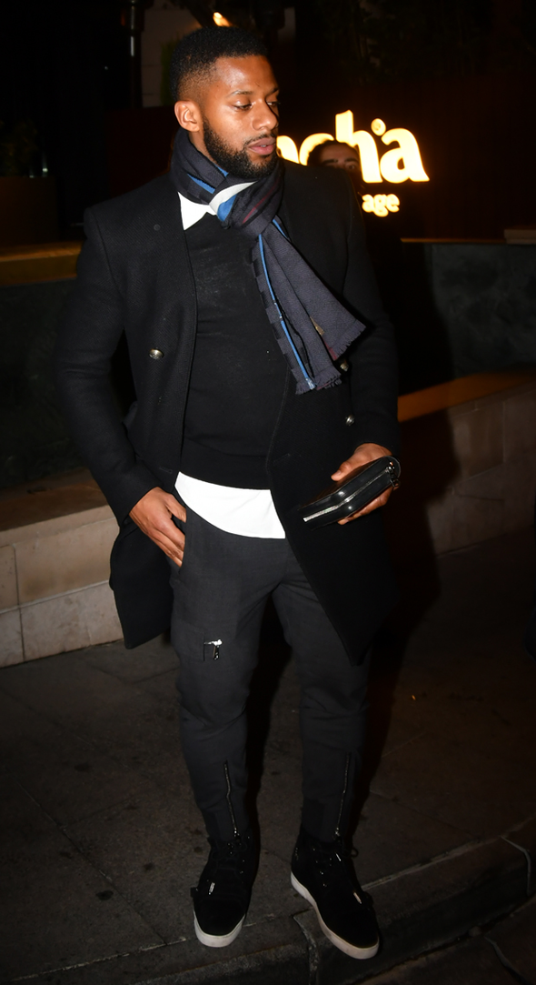 Babel'in gecesinde eşinin cesur minisi yürek hoplattı! - Resim: 4