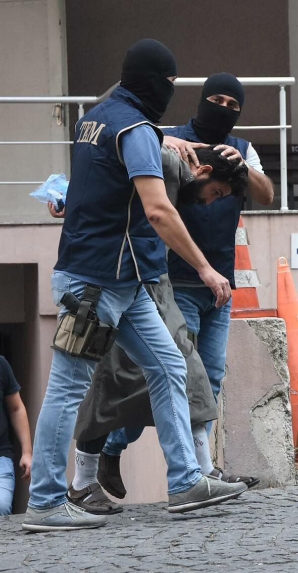 İzmir'de DEAŞ'ın infazcısına operasyon! Göçmen gruba karışarak yurda girmiş - Resim: 3