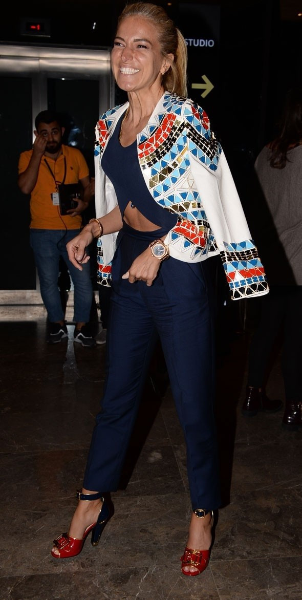 Burcu'yu görenler hayrete düştü - Resim: 3