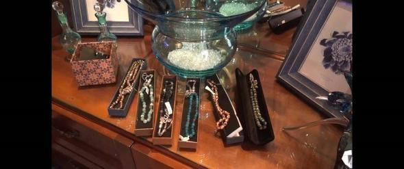 Adnan Oktar'ın villasından kediciklerin çıplak resimleri çıktı - Resim: 2