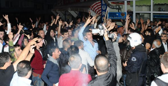 BDP yürüyüşünde olay çıktı - Resim: 3