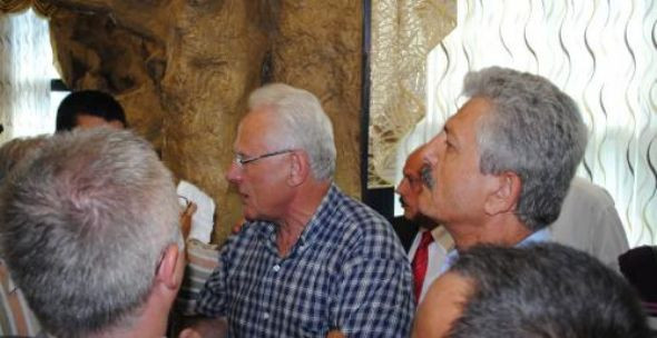 CHP kongresinde yumruklar konuştu - Resim: 1