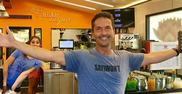 Tecavüze uğradı uyuşturucu batağına battı şimdi bakın ne yapıyor - Resim: 2