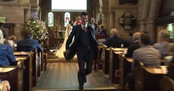 Unutkan damat koşarak düğünü terk etti - Resim: 1