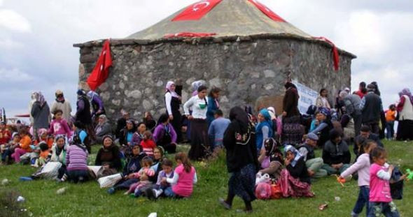 2 bin kişilik yağmur duası - Resim: 2