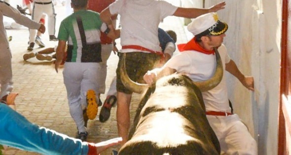 Boğanın boynuzundan inanılmaz kurtuluş - Resim: 4