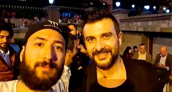 Demokrasi nöbetini fırsata çeviren adam - Resim: 1