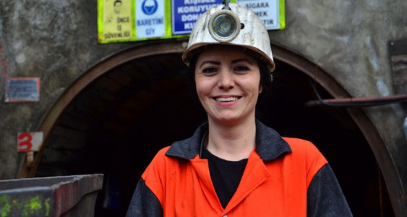 Dünya Kadınlar Günü'nü maden ocağında kutladı - Resim: 4