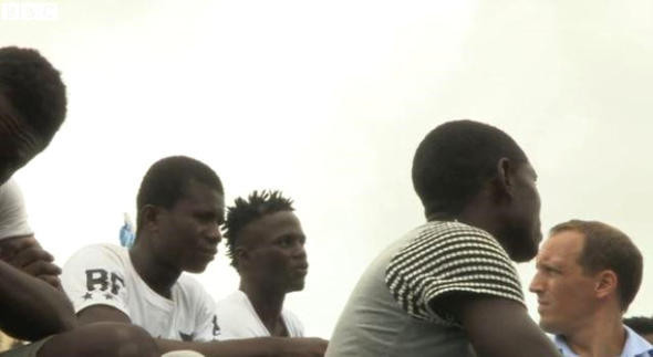 Gizlice görüntülendi inanılmaz skandal futbol diye topluyorlar... - Resim: 3