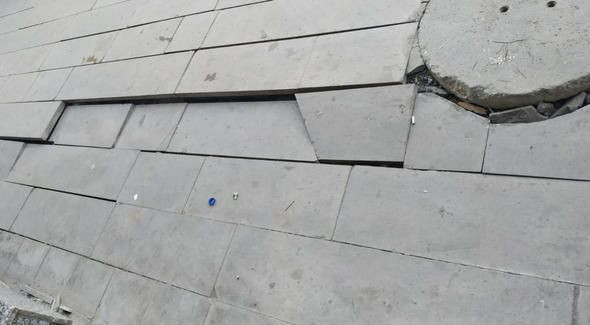 Esenyurt'da oluşan çatlaklar nedeniyle 30'dan fazla bina boşaltıldı - Resim: 3