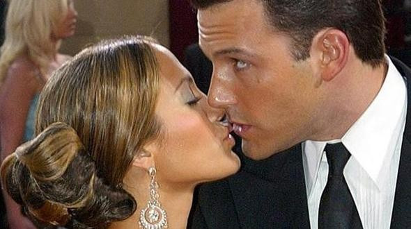 Böyle kaçamak görülmedi bu öpüşme evlilik bitirdi - Resim: 3