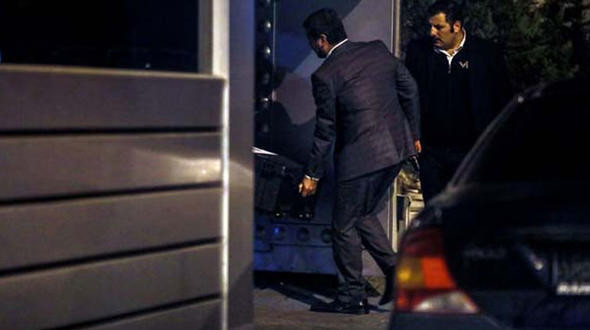 Suudi konsolosluğunda dikkat çeken anlar! 3 valiz... - Resim: 4