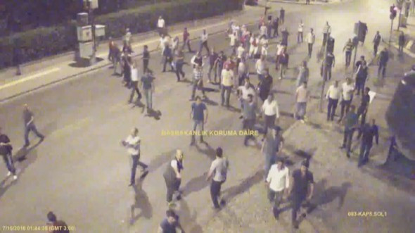 Başbakanlık'ta o gece! Bu görüntüler ilk kez yayınlandı - Resim: 3