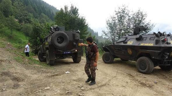 Maçka'da operasyon didik didik aranıyorlar! - Resim: 4